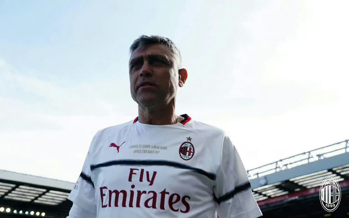 米兰名宿卡波内生日快乐 现任萨索洛青训总监引