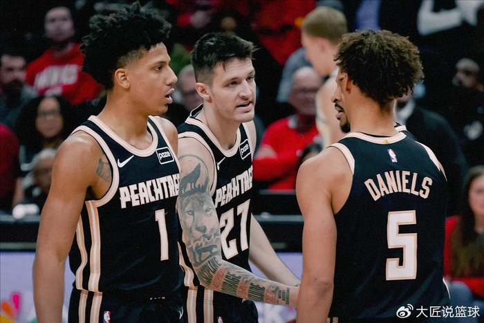 老鹰队10连胜创11年纪录 杰伦约翰逊三双引领崛起