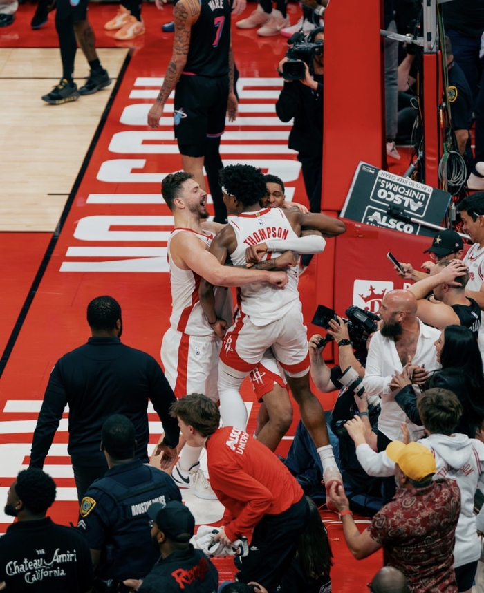 阿门-汤普森补篮绝杀火箭逆转热火